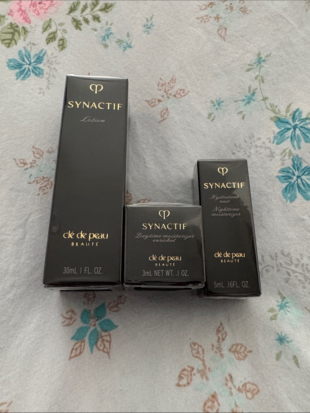 Cle de peau Synactif Skincare Set - travel size